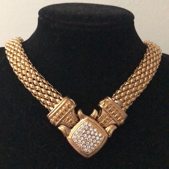 Jewelry - Fancy Gold Necklace
